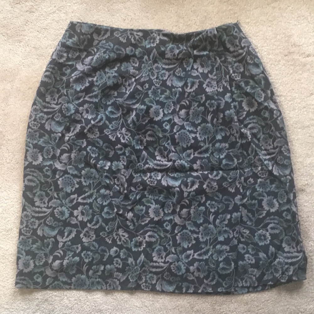 Jones New York 100% Silk Floral Print Size 4 Skirt